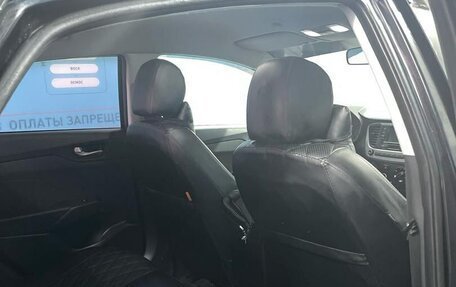 Hyundai Solaris II рестайлинг, 2017 год, 700 000 рублей, 7 фотография