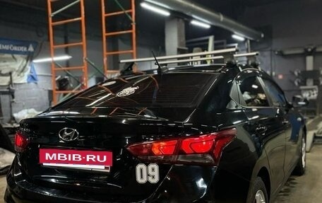 Hyundai Solaris II рестайлинг, 2017 год, 700 000 рублей, 2 фотография