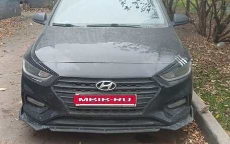 Hyundai Solaris II рестайлинг, 2017 год, 700 000 рублей, 4 фотография