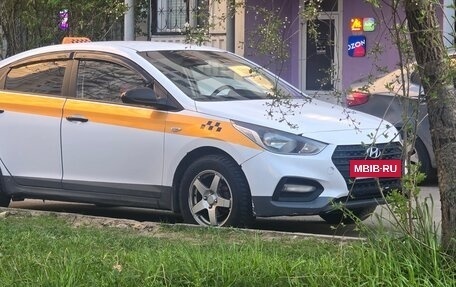 Hyundai Solaris II рестайлинг, 2017 год, 700 000 рублей, 12 фотография
