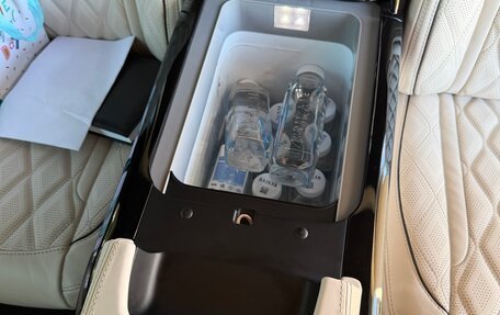 Mercedes-Benz V-Класс, 2023 год, 24 500 000 рублей, 6 фотография