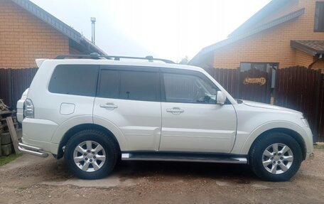 Mitsubishi Pajero IV, 2014 год, 2 500 000 рублей, 7 фотография