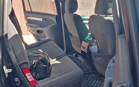 Toyota Land Cruiser Prado 120 рестайлинг, 2007 год, 2 350 000 рублей, 7 фотография