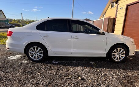 Volkswagen Jetta VI, 2015 год, 970 000 рублей, 6 фотография