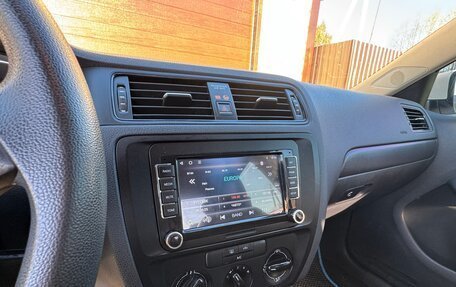 Volkswagen Jetta VI, 2015 год, 970 000 рублей, 16 фотография