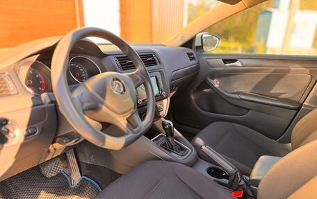 Volkswagen Jetta VI, 2015 год, 970 000 рублей, 11 фотография