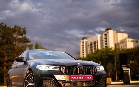BMW 5 серия, 2020 год, 6 100 000 рублей, 3 фотография