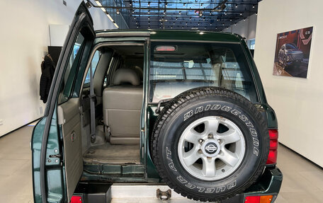 Nissan Patrol, 1998 год, 970 000 рублей, 32 фотография