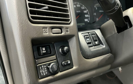 Nissan Patrol, 1998 год, 970 000 рублей, 39 фотография