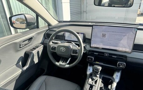 Toyota RAV4, 2026 год, 4 450 000 рублей, 13 фотография