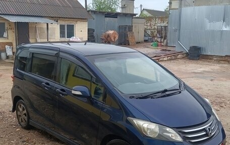 Honda Freed I, 2012 год, 750 000 рублей, 1 фотография