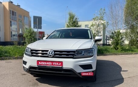 Volkswagen Tiguan II, 2018 год, 2 500 000 рублей, 1 фотография