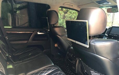 Toyota Land Cruiser 200, 2015 год, 6 200 000 рублей, 5 фотография