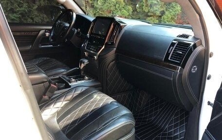 Toyota Land Cruiser 200, 2015 год, 6 200 000 рублей, 3 фотография