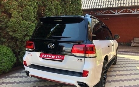 Toyota Land Cruiser 200, 2015 год, 6 200 000 рублей, 2 фотография