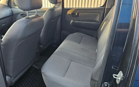 Toyota Hilux VII, 2013 год, 1 650 000 рублей, 2 фотография