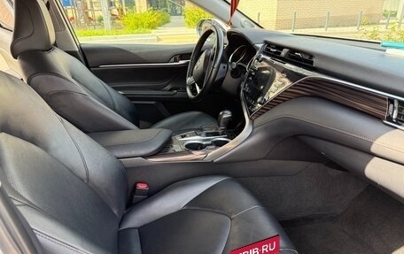 Toyota Camry, 2020 год, 3 050 000 рублей, 6 фотография