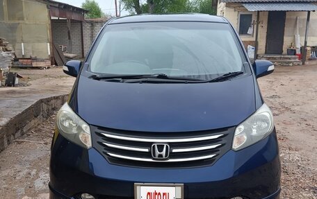 Honda Freed I, 2012 год, 750 000 рублей, 2 фотография