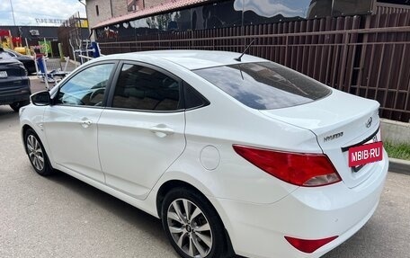 Hyundai Solaris II рестайлинг, 2014 год, 1 150 000 рублей, 4 фотография