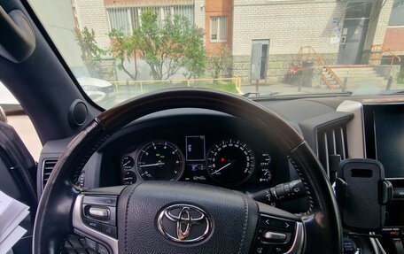 Toyota Land Cruiser 200, 2020 год, 9 300 000 рублей, 6 фотография