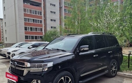 Toyota Land Cruiser 200, 2020 год, 9 300 000 рублей, 2 фотография