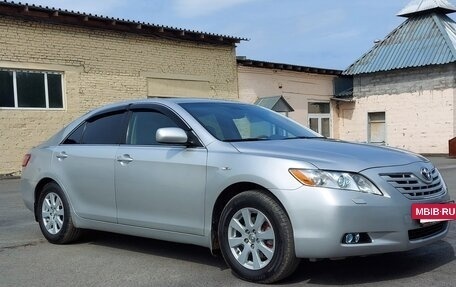 Toyota Camry, 2008 год, 1 070 000 рублей, 2 фотография