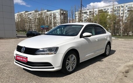 Volkswagen Jetta VI, 2015 год, 1 095 000 рублей, 1 фотография