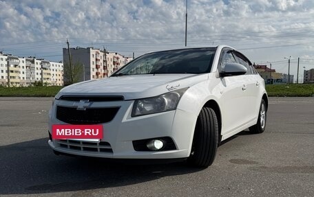 Chevrolet Cruze II, 2011 год, 650 000 рублей, 2 фотография
