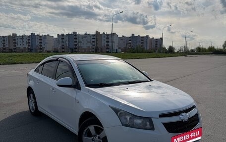 Chevrolet Cruze II, 2011 год, 650 000 рублей, 12 фотография