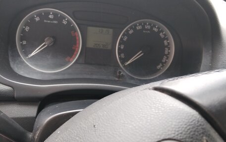 Skoda Fabia II, 2010 год, 385 000 рублей, 2 фотография