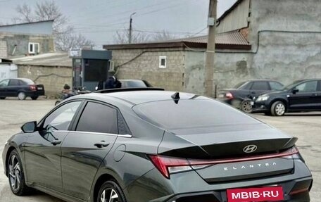 Hyundai Elantra, 2023 год, 1 630 000 рублей, 9 фотография