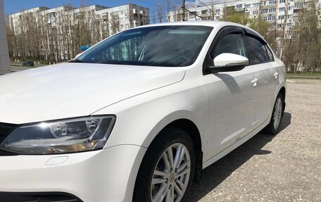 Volkswagen Jetta VI, 2015 год, 1 095 000 рублей, 5 фотография