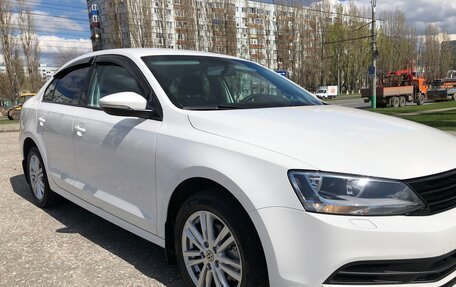Volkswagen Jetta VI, 2015 год, 1 095 000 рублей, 4 фотография