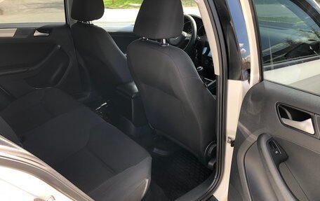 Volkswagen Jetta VI, 2015 год, 1 095 000 рублей, 12 фотография