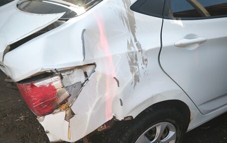 Hyundai Solaris II рестайлинг, 2012 год, 300 000 рублей, 6 фотография