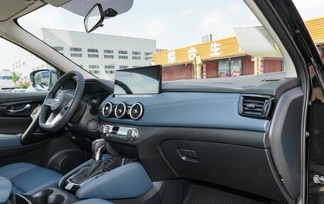 Nissan Qashqai, 2025 год, 2 050 000 рублей, 10 фотография
