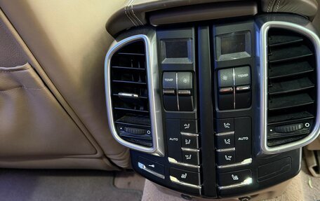 Porsche Cayenne III, 2011 год, 1 350 000 рублей, 15 фотография