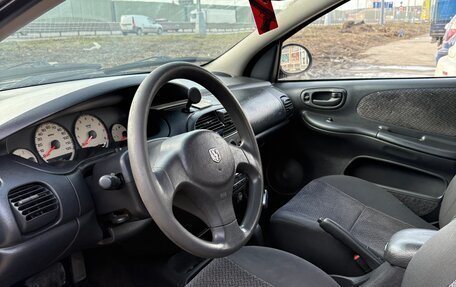 Dodge Neon II, 2002 год, 230 000 рублей, 6 фотография