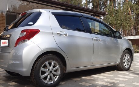 Toyota Vitz, 2011 год, 615 000 рублей, 6 фотография