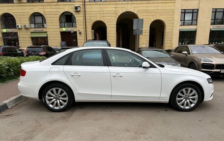 Audi A4, 2011 год, 2 000 000 рублей, 3 фотография