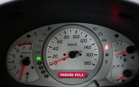 Nissan Tino, 2001 год, 445 000 рублей, 8 фотография