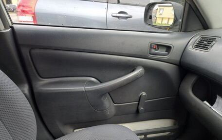 Toyota Probox I, 2004 год, 379 000 рублей, 14 фотография