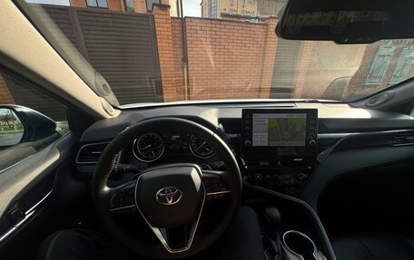 Toyota Camry, 2022 год, 3 370 000 рублей, 8 фотография