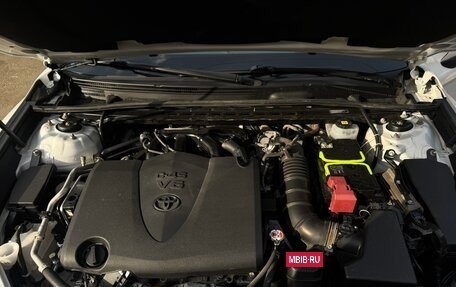 Toyota Camry, 2022 год, 3 370 000 рублей, 7 фотография