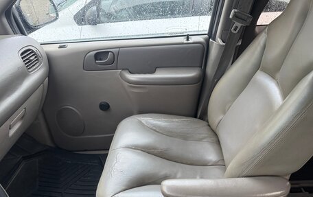 Dodge Caravan IV, 2002 год, 355 000 рублей, 18 фотография