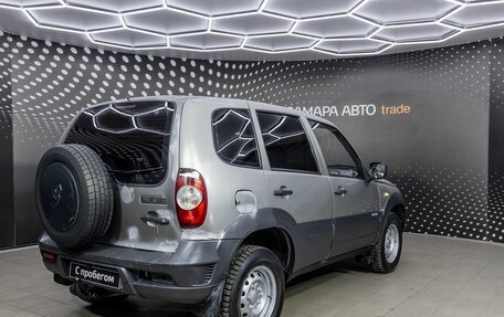 Chevrolet Niva I рестайлинг, 2009 год, 261 000 рублей, 2 фотография