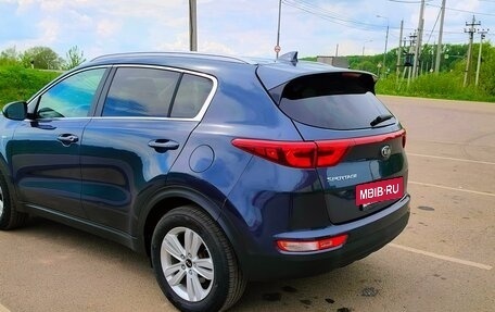 KIA Sportage IV рестайлинг, 2018 год, 1 900 000 рублей, 4 фотография