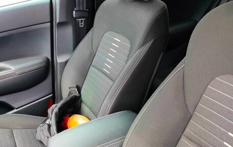 KIA Sportage IV рестайлинг, 2018 год, 1 900 000 рублей, 25 фотография