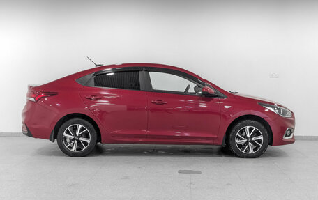 Hyundai Solaris II рестайлинг, 2018 год, 1 300 000 рублей, 4 фотография