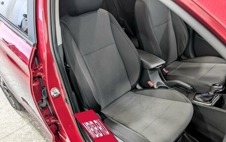 Hyundai Solaris II рестайлинг, 2018 год, 1 300 000 рублей, 23 фотография